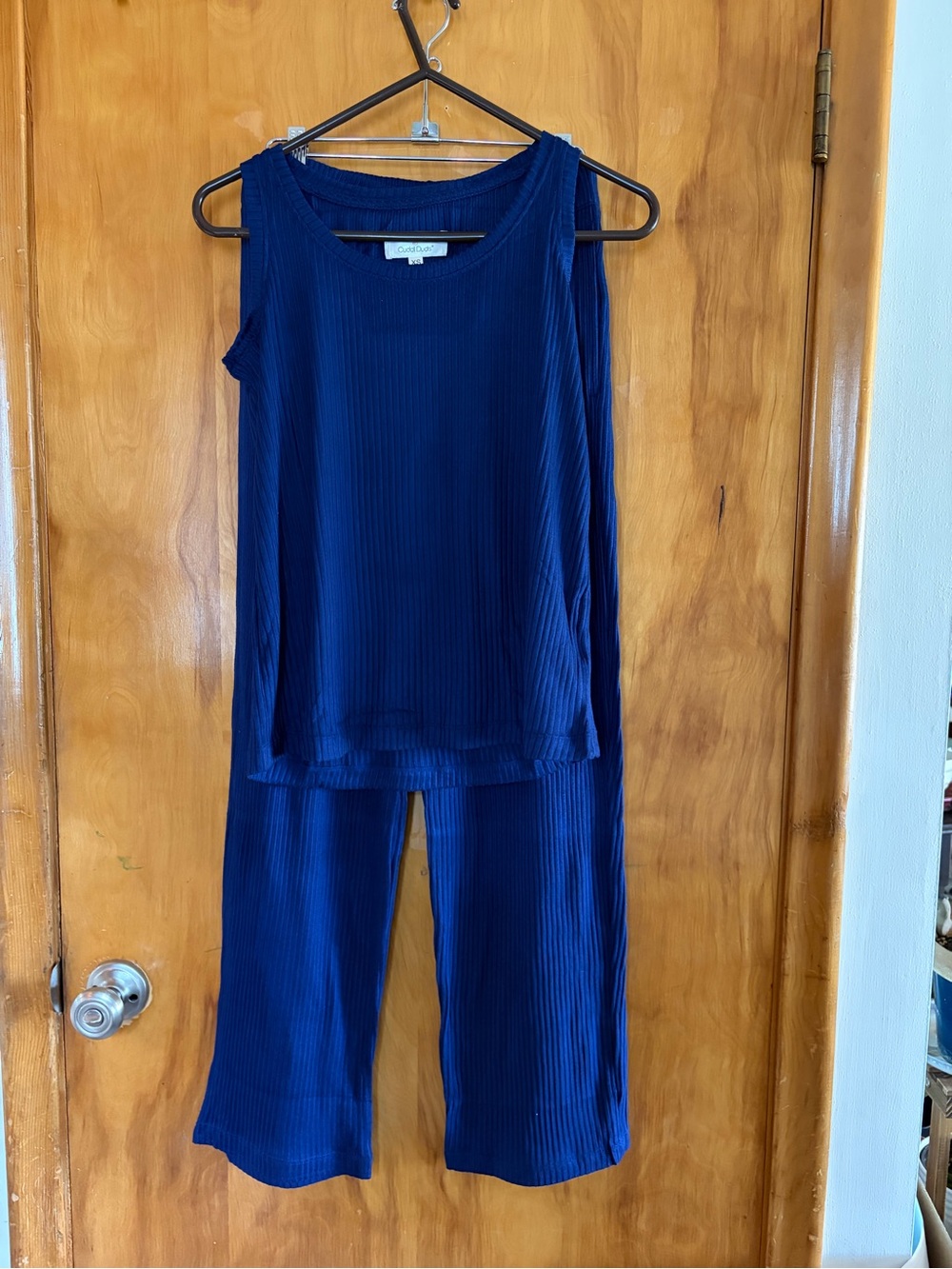 Cuddle duds ribbed navy sleeveless top and bottoms